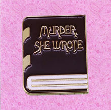 Jessica Daisy, Angela, Lansbury, Murder, She write, Pin esmaltado, escritor misterioso, amateur, serial killer sleuth, broche 2024 - compra barato