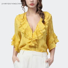 Женская шифоновая блузка с v-образным вырезом, элегантная повседневная блузка свободного размера плюс с цветочным принтом и оборками 2024 - купить недорого