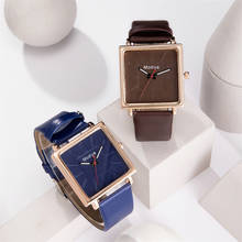 Женские кварцевые часы с ремешком из искусственной кожи и квадратным маленьким циферблатом 2024 - купить недорого