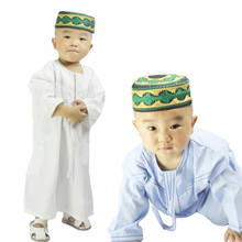 Meninos muçulmanos abaya crianças kaftan roupa islâmica para meninos árabe jubba thobe 1-3 anos de idade da criança arábia saudita bordados roupões 2024 - compre barato