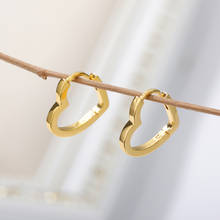 Простые маленькие серьги-гвоздики в форме сердца для женщин серьги-гвоздики в форме сердца золотого цвета модные ювелирные изделия Рождественский подарок для друзей 2024 - купить недорого