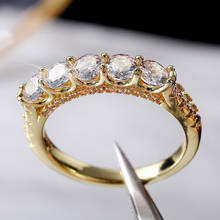 Dainty amarelo ouro cor anel de casamento do vintage feminino branco redondo zircão anéis para mulheres luxo cristal pedra anel de noivado 2024 - compre barato