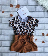 Camiseta con estampado de leopardo para niña pequeña, conjunto de pantalones cortos, 2 uds. 2024 - compra barato