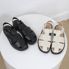 2021 г. Летние сандалии с закрытым носком Универсальные женские бежевые туфли дышащие женские туфли на каблуке в стиле ретро, новые черные удобные G 2024 - купить недорого