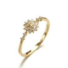 Anillo de copo de nieve de moda para mujer, anillo de dedo de cristal de Color dorado, anillo de boda de regalo de joyería de moda 2024 - compra barato