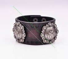 Pulsera ancha de cuero de vaca para motociclista, brazalete Estilo Vintage, Punk, Gun Cross, Western Berry Concho 2024 - compra barato