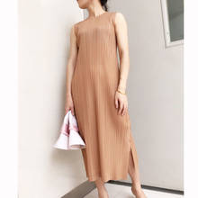 Бесплатная доставка Miyake модное однотонное платье без рукавов с круглым вырезом прямое платье доступно 2024 - купить недорого