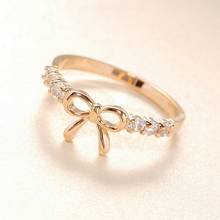 Nueva llegada anillos perfectos joyería Simple Cristal Arco anillo hermosa forma mariposa joyería accesorios exquisitos anillos 2024 - compra barato