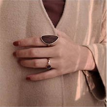 Высокое качество геометрические неровности кольца для женщин креативный корпус дерево Смола камень эмалевое кольцо на палец вечерние ювелирные изделия 2024 - купить недорого