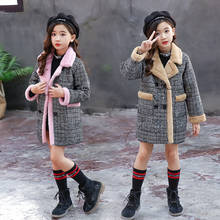 Шерстяное пальто для девочек, бархатная плотная теплая осенне-зимняя детская куртка для девочек, длинная стильная клетчатая верхняя одежда для подростков 2024 - купить недорого