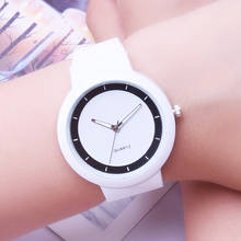 Белые модные женские часы с силиконовым ремешком, аналоговые кварцевые наручные часы, женские часы, кварцевые наручные часы, relogio feminino Reloj 2024 - купить недорого