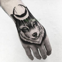 Pegatina de tatuaje temporal a prueba de agua, tatuajes de Arte de Lobo, Luna, Flash, mano, brazo, tamaño medio 2024 - compra barato