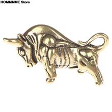 Mini Portable Retro Brass Wall Street Bull Statue Sculpture Home Office Desk Decorative Ornament Keychain Ornament Hand Toy Gift 2024 - buy cheap