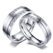 Anillos de acero de titanio a la moda para hombres y mujeres, aniversario, piedra de cristal de circón, soporte para grabado de boda para enamorados 2024 - compra barato