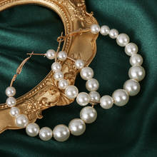 Pendientes de lujo con perlas de imitación grandes para mujer, arete redondo de Color dorado, joyería creativa a la moda, 2021 2024 - compra barato