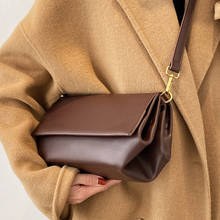 Designer da marca couro pu bolsa crossbody feminina retro simples bolsa carteiro bolsa pequena com aba 2024 - compre barato