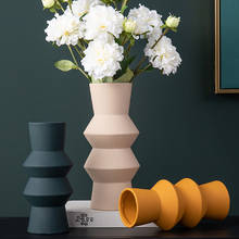 Скандинавская нестандартная керамическая ваза, художественные вазы для украшения дома, украшения с высокой цветочной композицией, настольный дисплей, отделка, подарки 2024 - купить недорого