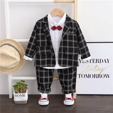 В 2020 году, новые весенние детские костюмы с бантом формальный хлопковый джентльменский повседневный костюм для мальчиков, футболка и штаны 3 шт./компл. комплект одежды для младенцев 2024 - купить недорого