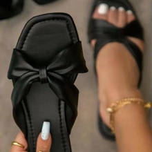 Sandália de verão feminina plissada com laço, calçado casual de praia quadrado para mulheres, sapatos baixos para costura, plus size, 2021 2024 - compre barato
