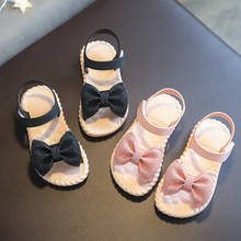 2021 novo verão crianças sapatos de moda doce princesa crianças sandálias para meninas da criança do bebê macio respirável hoolow para fora sapatos arco 2024 - compre barato