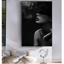Скандинавский плакат, черно-белая Картина на холсте, курительная девушка, настенные художественные плакаты, принты, настенные картины для гостиной, скандинавский 2024 - купить недорого