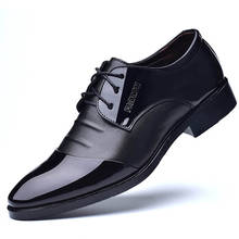 Sapatos casuais homens de negócios sapatos de vestido masculino tamanho grande 38-48 código respirável moda brilhante superfície de borracha wear solas 2024 - compre barato