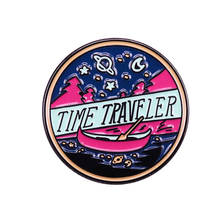 Time Traveler Pin Bookish esmalte Pin Natural adventure lovers jewelry 2024 - compra barato