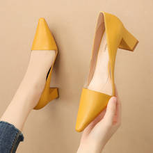 OL-zapatos de tacón alto y grueso para mujer, calzado de cuero sintético con punta puntiaguda, transparente, de retales 2024 - compra barato