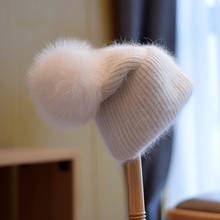 Новинка 2021, Зимняя женская шапка с помпоном из лисьего меха, двухслойная теплая кудрявая вязаная шапка, лыжная шапка, походная шапка, шерстяная шапка с помпоном из кроличьего меха 2024 - купить недорого