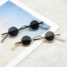 Маленькие круглые солнцезащитные очки из сплава в стиле панк, ретро мини мужские очки в стиле стимпанк Женские винтажные солнцезащитные очки унисекс UV400 2024 - купить недорого