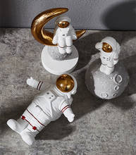 MGT-astronauta espacial de resina, decoración moderna y elegante para el hogar, adornos artesanales, estatua, original de Europa 2024 - compra barato