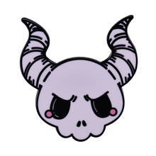 Broche de cabeza de cabra Satán de dibujos animados, insignia del diablo, Pin de esmalte Animal encantador, joyería de símbolos satáticos 2024 - compra barato