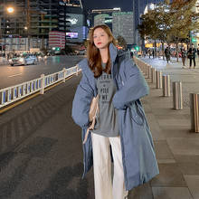 Chaqueta de invierno larga de gran tamaño para mujer, Parka lisa de estilo coreano con bolsillos, diseño de parche, abrigo holgado informal con capucha para mujer 2024 - compra barato