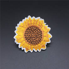 Tamaño del girasol: 5,3x5,4 cm, Parche de ropa, raya bordada para ropa, costura, decoración DIY, apliques de pegatinas para planchar 2024 - compra barato