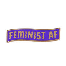 Insignia feminista AF para mujer, Pin esmaltado púrpura, broche de Listón, joyería para la igualdad de género 2024 - compra barato