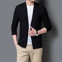 Черный вязаный кардиган, мужской корейский свитер, мужской тонкий топ с длинными рукавами для мальчиков, свитер больших размеров d, кардиганы размера плюс, Повседневная вязаная одежда 2024 - купить недорого