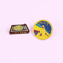 Round pizza Retro music player brooch Men and women lapel badge fashion Innovation Give friends gifts Enamel metal pin 2024 - buy cheap