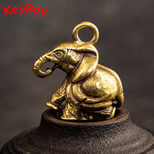 Bronze do vintage sólido elefante chaveiro anéis pingentes artesanal de cobre estátua animal ornamentos bagagem bolsa moda enforcamentos 2024 - compre barato
