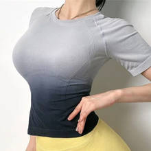 Sin costura Yoga camisas mujeres deporte superior de Yoga Fitness para mujeres ropa deportiva camiseta degradada Top Push Up mujer ropa de gimnasio 2024 - compra barato
