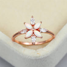 Винтажное женское кольцо с белым кристаллом и опалом, очаровательные обручальные кольца цвета розового золота для женщин, милые свадебные тонкие обручальные кольца с цветком 2024 - купить недорого