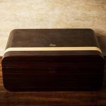 LUBINSKI-caja de madera de cedro español para cigarros, con higrómetro humidificador, retención de 70 cigarros, COHIBA 2024 - compra barato