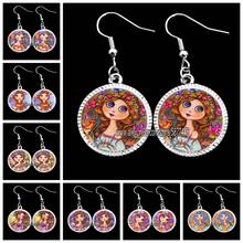 Pendientes colgantes con cara Adorable de chica de dibujos animados, cabujones de cristal de 15mm, pendientes de gota con cabujón de cristal de chica de Anime feliz 2024 - compra barato