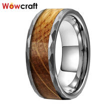 Novo estilo 8mm anel martelado de tungstênio para homens e mulheres barril de uísque, incrustação de madeira, joias de casamento, acabamento escovado 2024 - compre barato