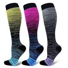 Calcetines de compresión elásticos para hombre y mujer, medias largas hasta la rodilla, con degradado, para deporte al aire libre, 2 tamaños 2024 - compra barato