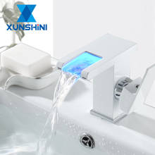 Смеситель для раковины XUNSHINI, светодиодный кран «Водопад» из латуни, меняет цвет, Туалетные краны 2024 - купить недорого