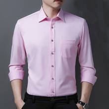 Camisas cor-de-rosa dos homens 2021 nova casual manga longa cetim camisa dos homens magro trabalho de negócios camisas não ferro sólido chemise homme 26 + cores 2024 - compre barato