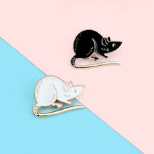 Broche esmaltado con dibujos de animales, insignia de aleación de ratón blanco y negro, Pin del zodiaco, joyería, accesorios para bolsos y ropa, regalos para amigos 2024 - compra barato