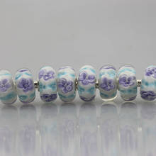 925 пробы серебро большое отверстие 3D Фиолетовый Цвет маленькие цветы Шарм из муранского стекла бисера Fit Европейский браслет ювелирные изделия 2024 - купить недорого