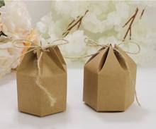 50 pçs/set hexágono artesanato caixa de doces de presente de Natal Dos Namorados presente embalagem caixa de papel Kraft pacote de caixa de papelão de Papel lanterna 2024 - compre barato