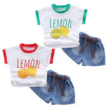 Летний комплект одежды для маленьких девочек; Футболка с принтом лимона для маленьких девочек + джинсовые шорты; Комплекты одежды из 2 предметов 2024 - купить недорого